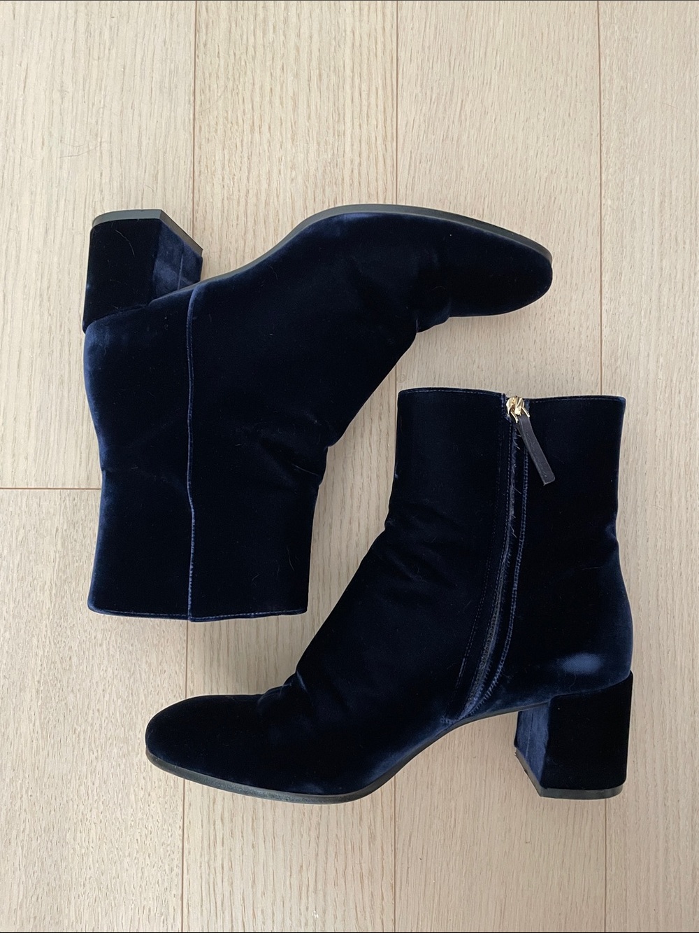 M.Gemi Corsa Ankle Boots in Midnight Blue Velvet